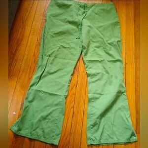 Cherokee - Women's Green (Aloe) Medium Petite Scrub Pants. Style#4101P
